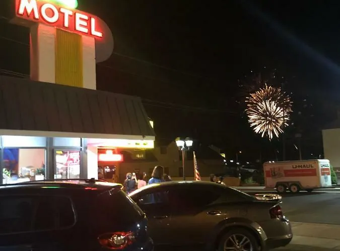 Highlander Motel Williams